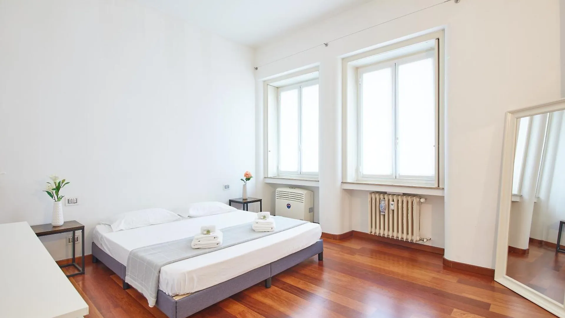 Porta Nuova Lusso 8 Minuti Dal Duomo Apartment Milan