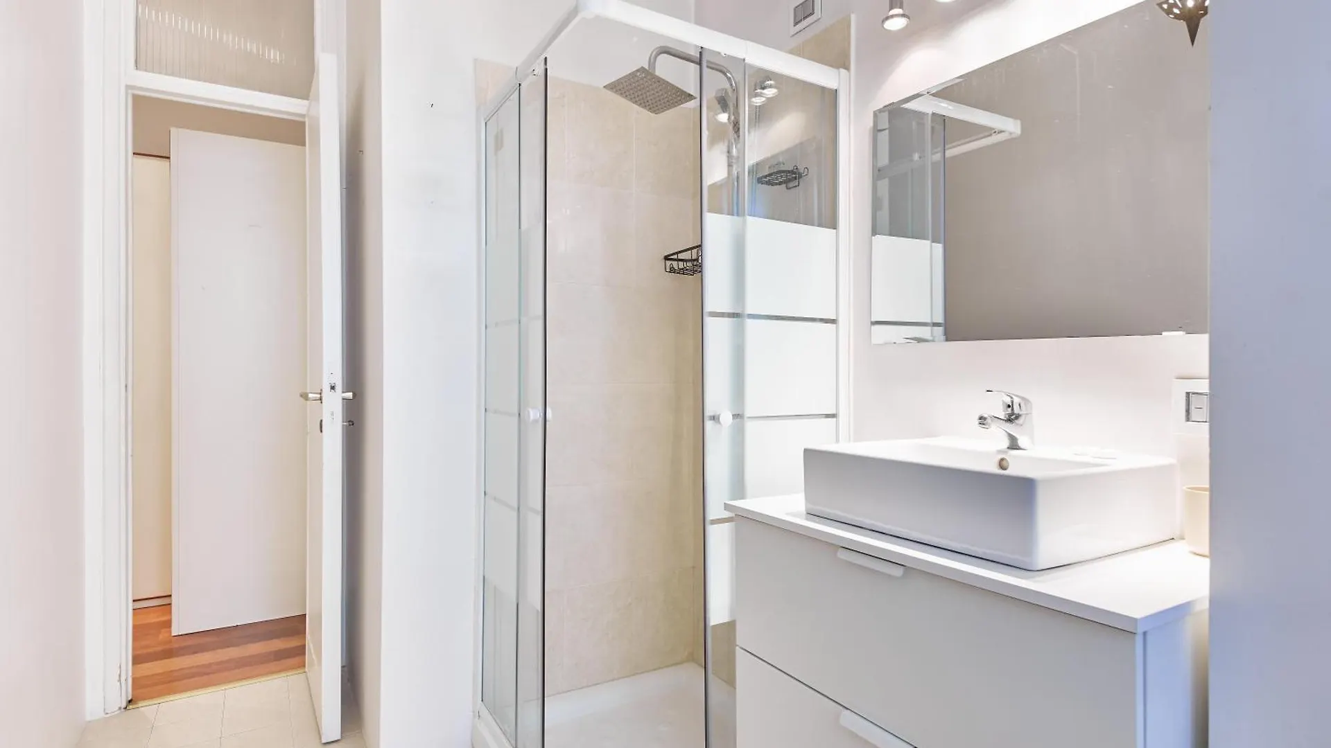 Porta Nuova Lusso 8 Minuti Dal Duomo Apartment Milan