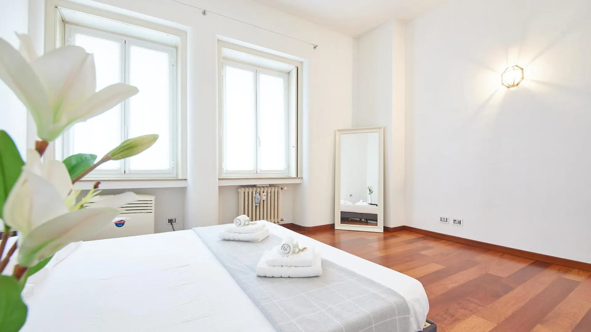 Porta Nuova Lusso 8 Minuti Dal Duomo Apartment Milan Italy